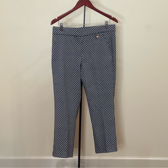 Rafaella | Size 12 Geo Print Capri Pants - Picture 1 of 7